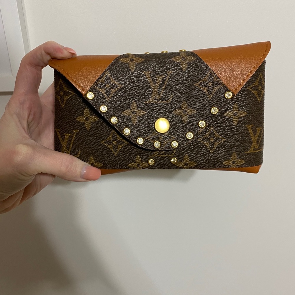 COPY - Revamped LV Fanny Pack